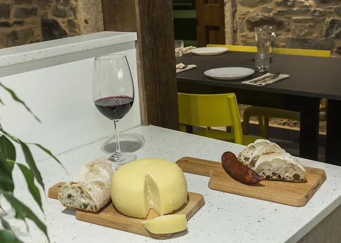 אכסניה O Candil